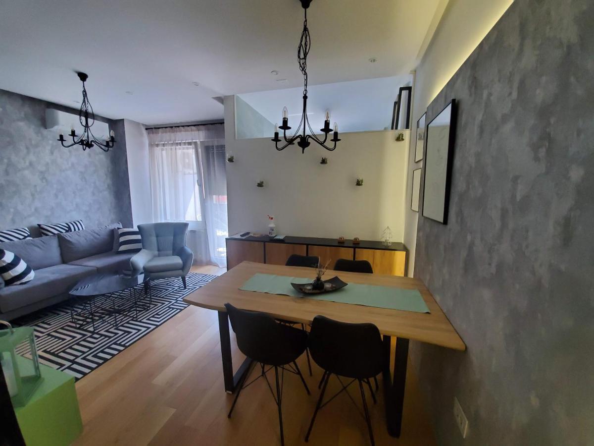 Apartman Natasa Sa Podzemnom Garazom Banja Luka Bagian luar foto