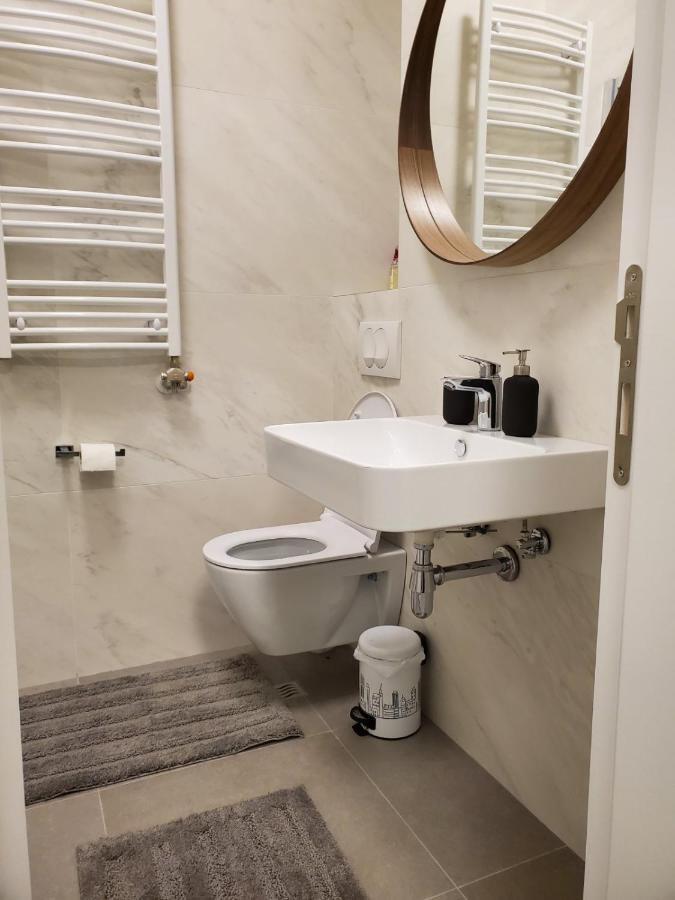 Apartman Natasa Sa Podzemnom Garazom Banja Luka Bagian luar foto