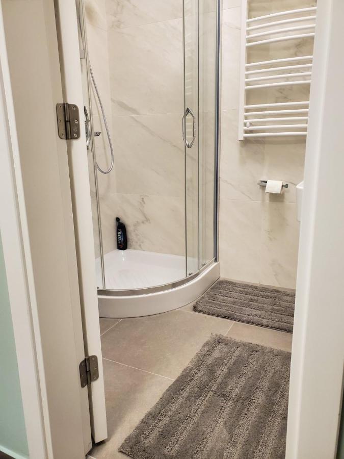 Apartman Natasa Sa Podzemnom Garazom Banja Luka Bagian luar foto